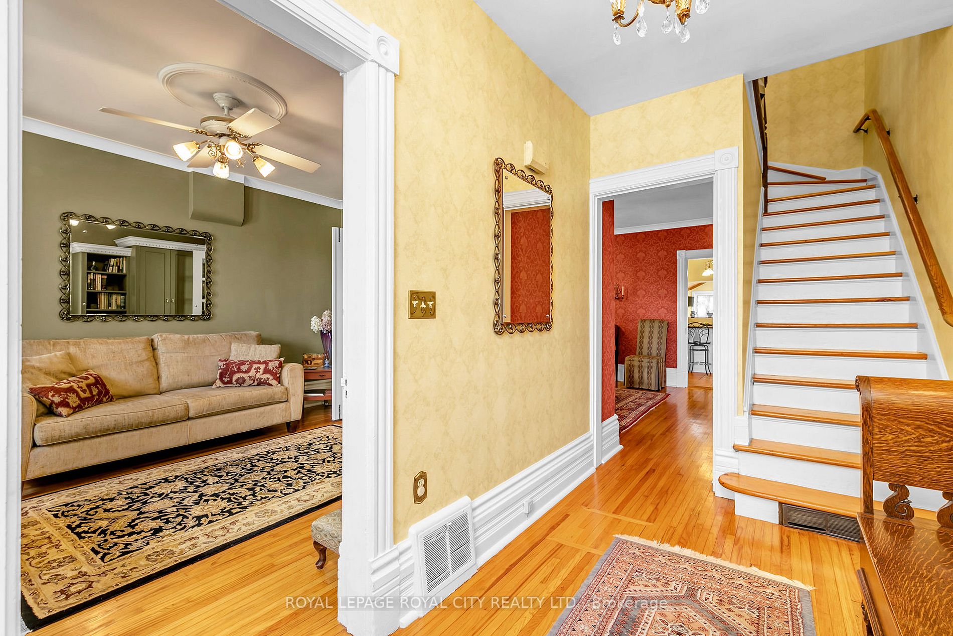 72 Kathleen St