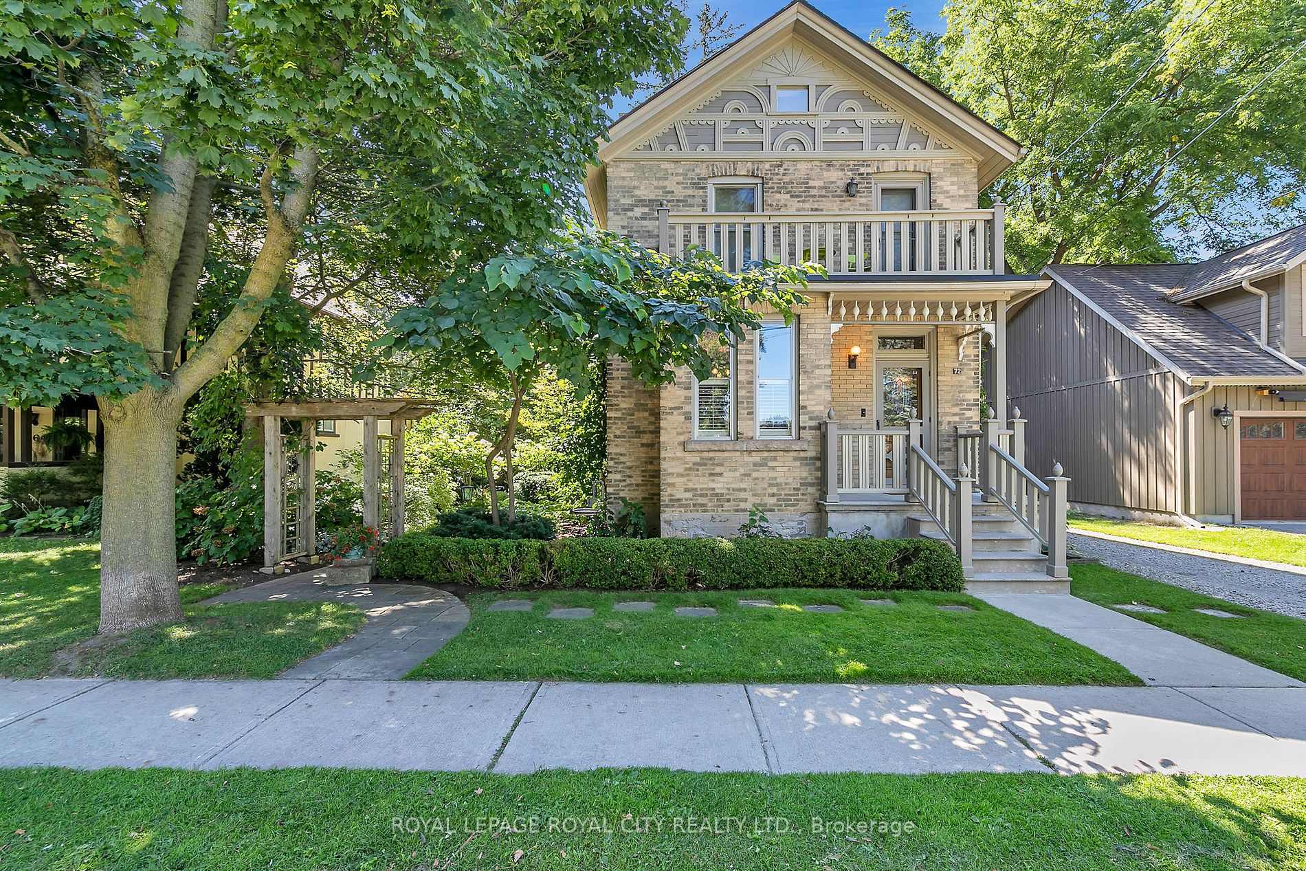 72 Kathleen St