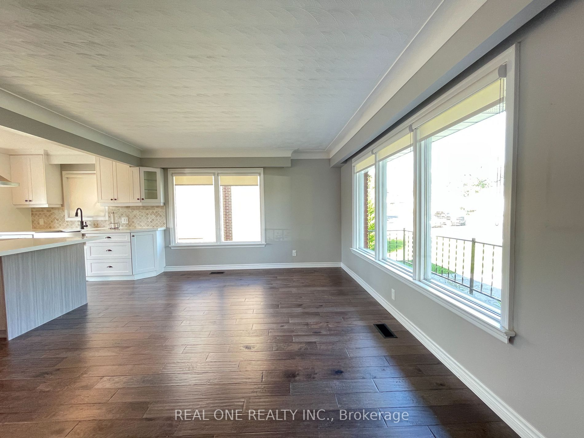368 West 5th Street, #Upper