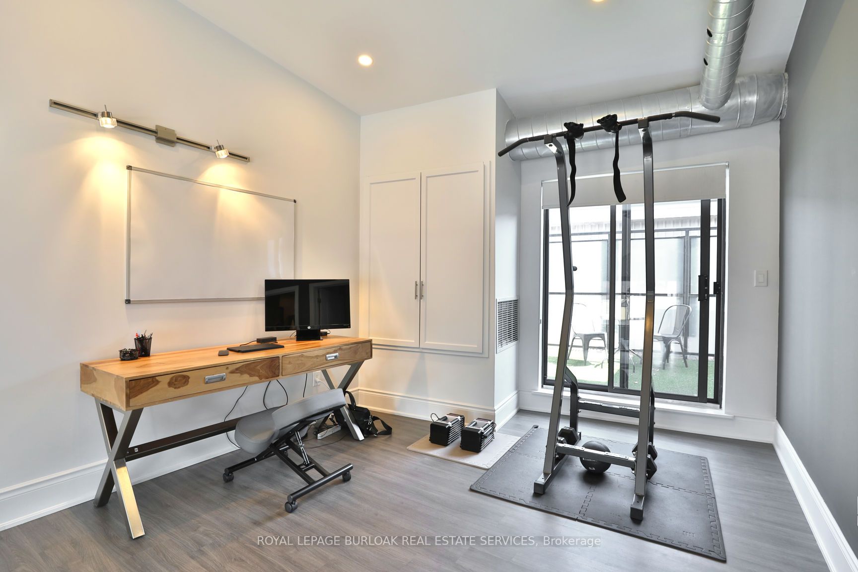 80 King William Street, #410