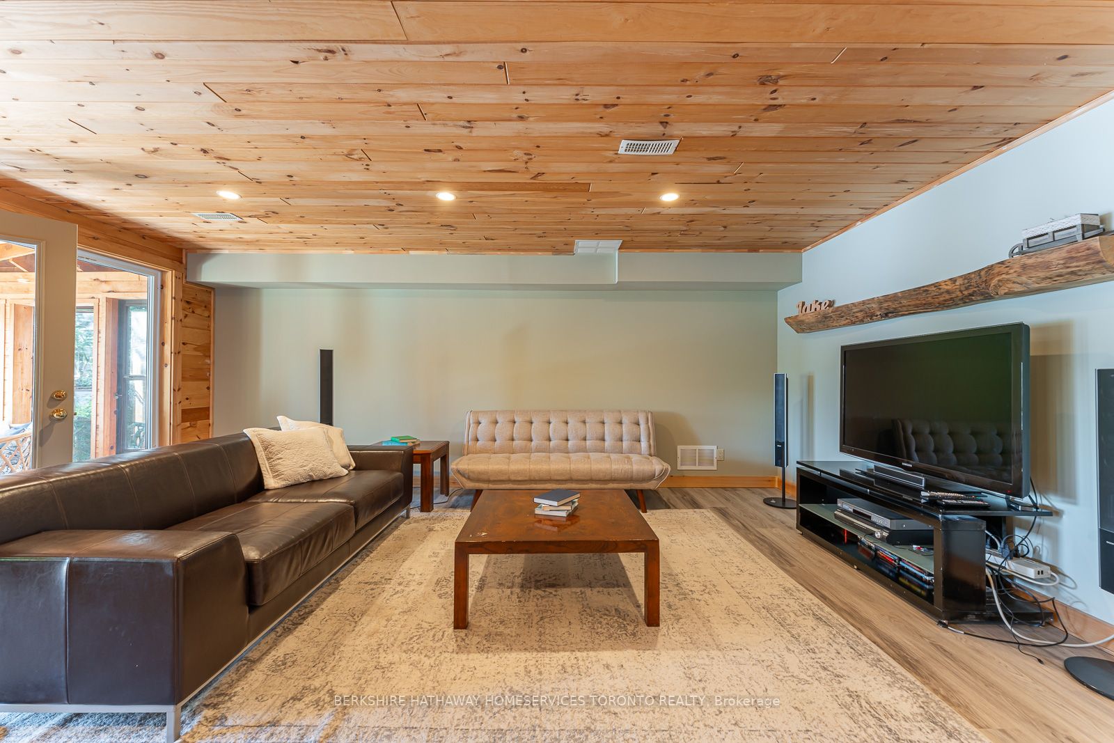 1334 Hard Wood Lane