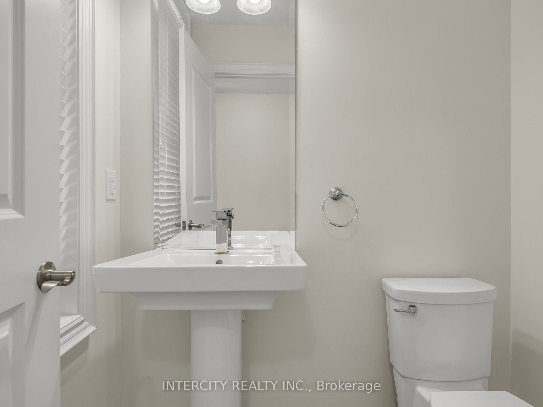 34 Windsor Circ, #00
