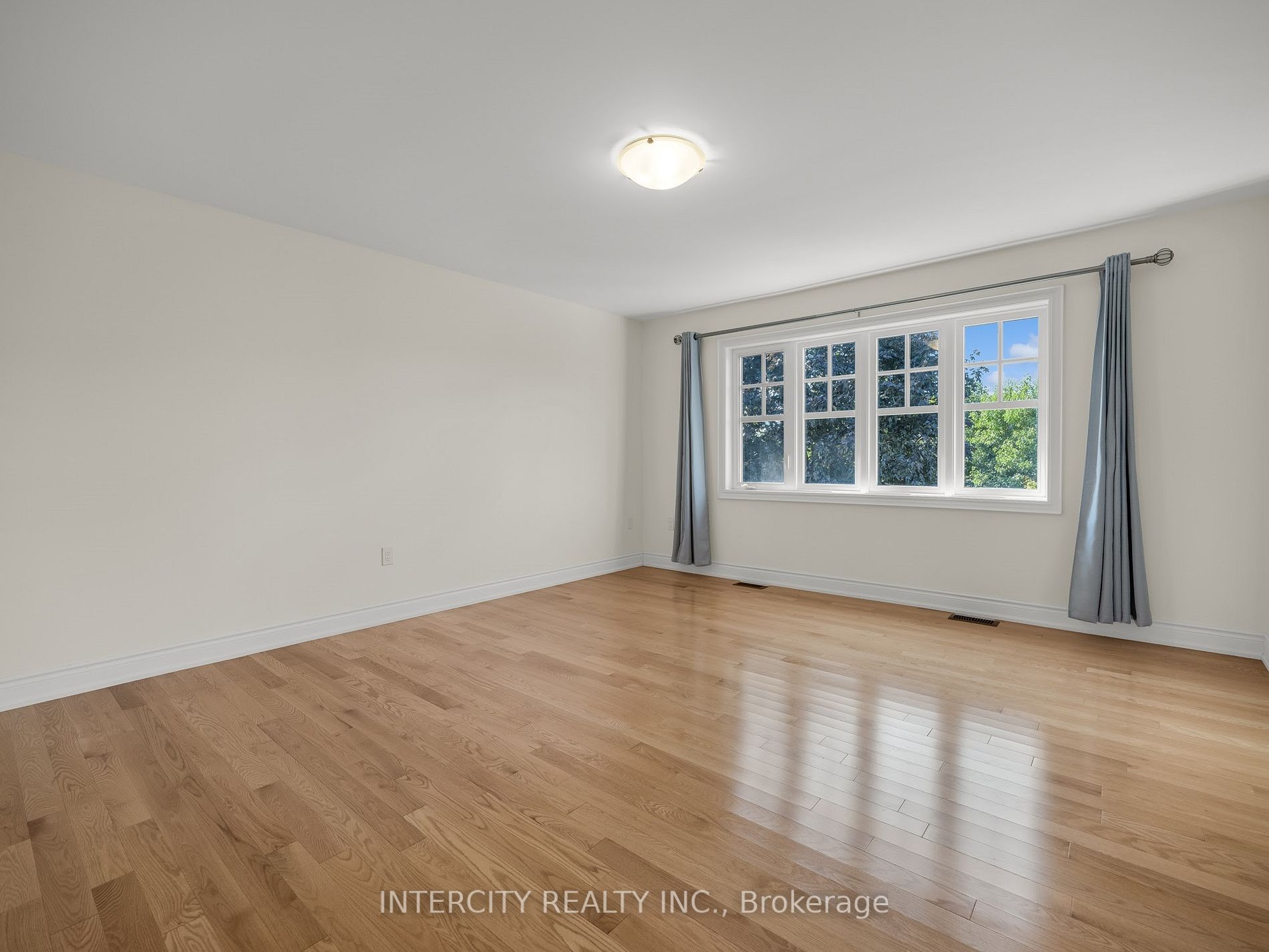 34 Windsor Circ, #00