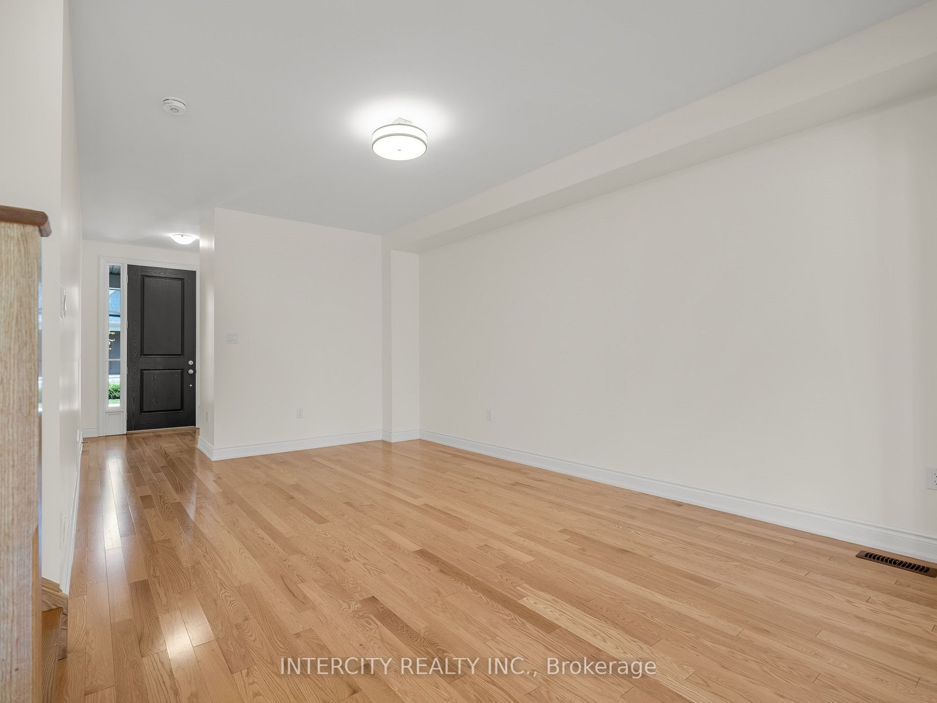 34 Windsor Circ, #00