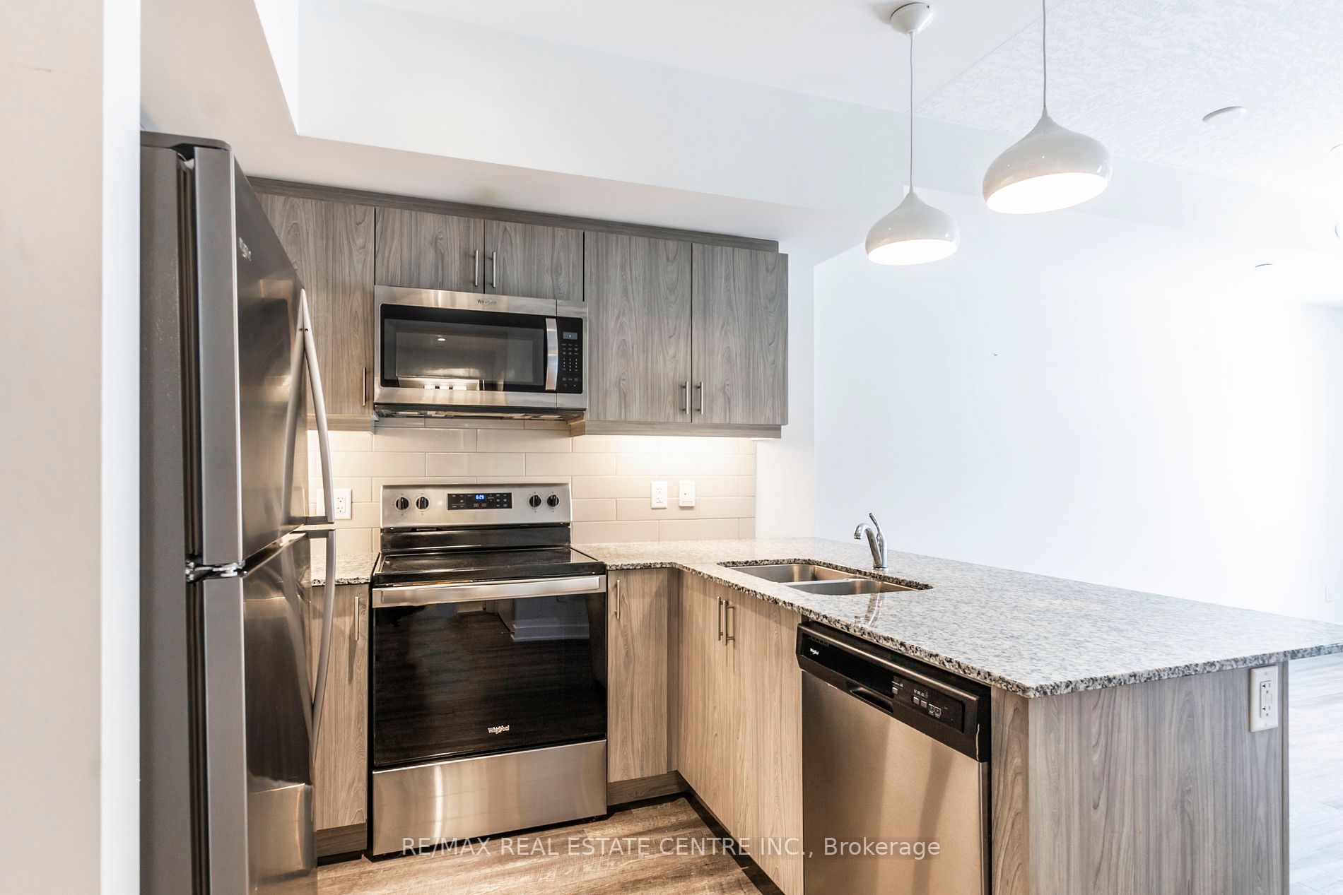 16 Markle Cres, #213