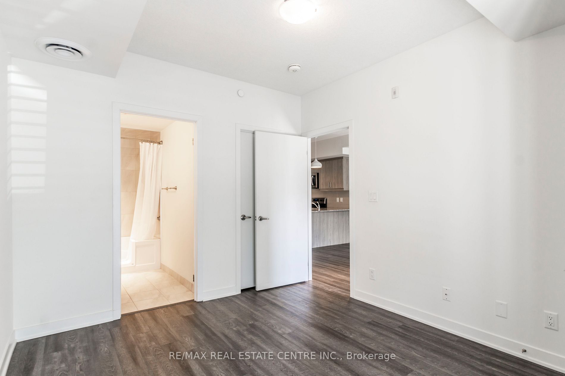 16 Markle Cres, #213
