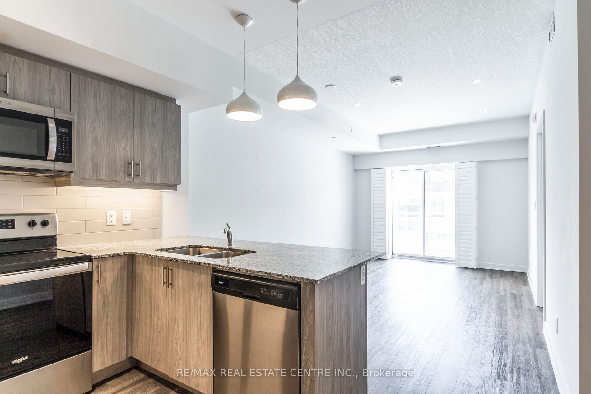 16 Markle Cres, #213