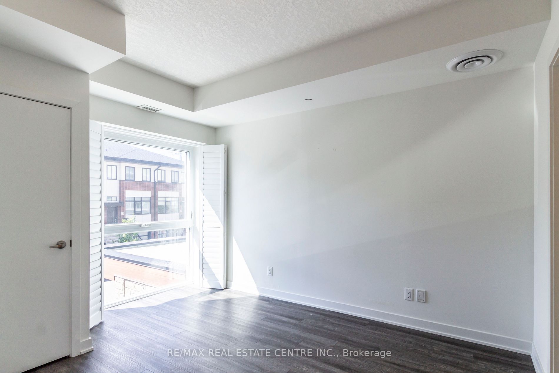 16 Markle Cres, #213