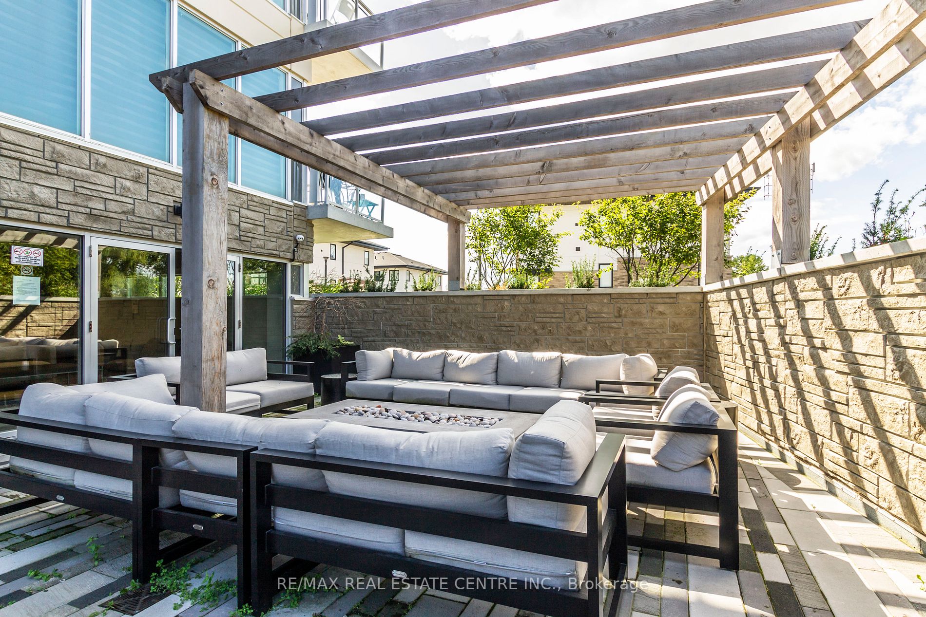 16 Markle Cres, #213