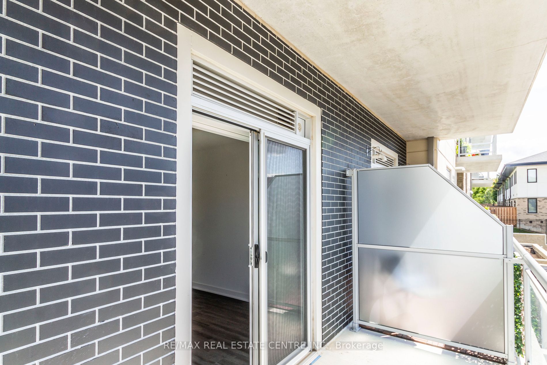 16 Markle Cres, #213