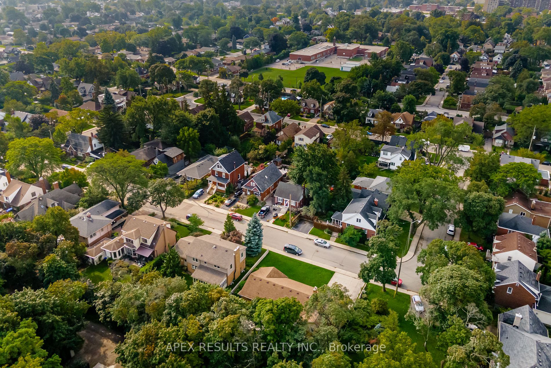 11 Wycliffe Ave