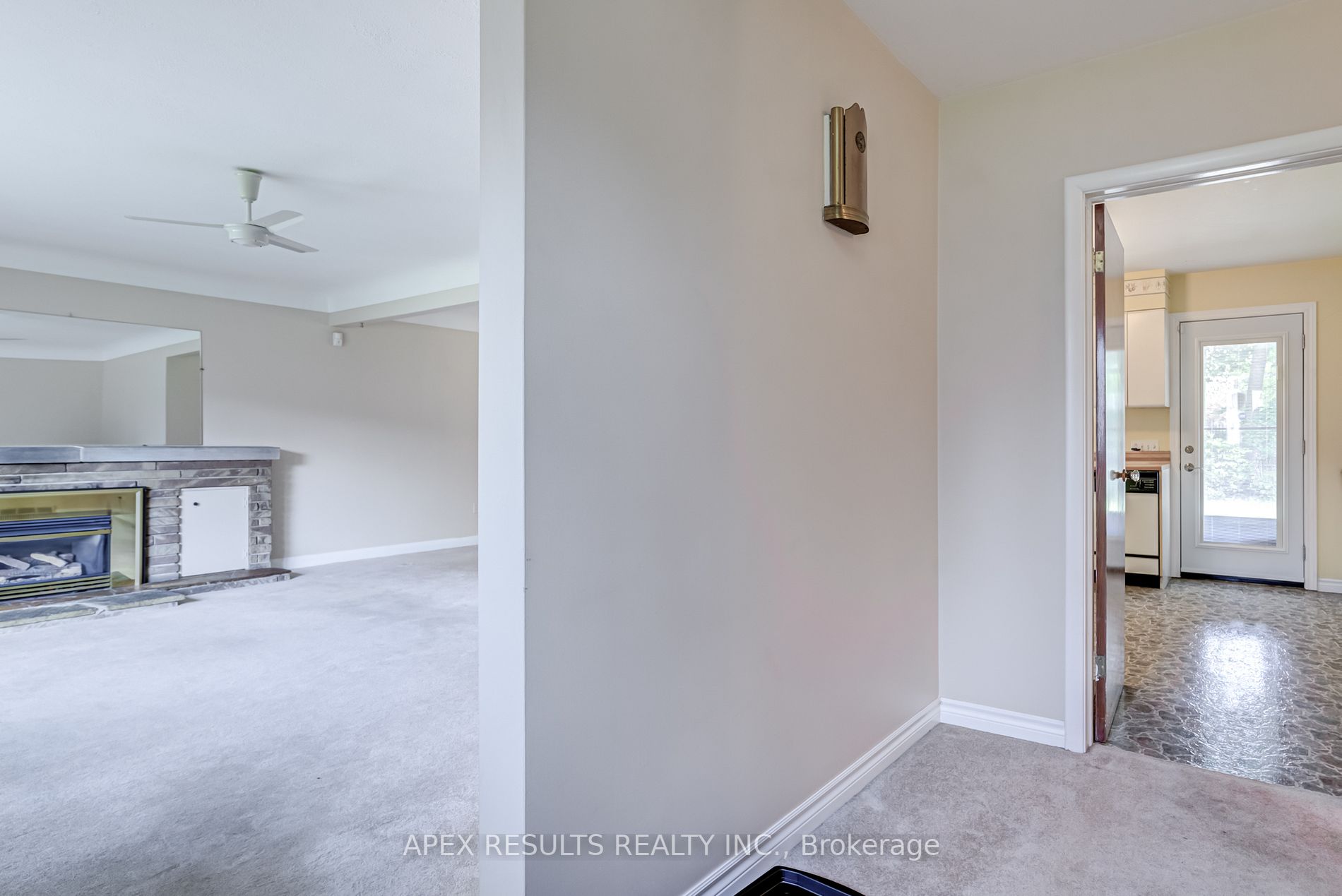 11 Wycliffe Ave