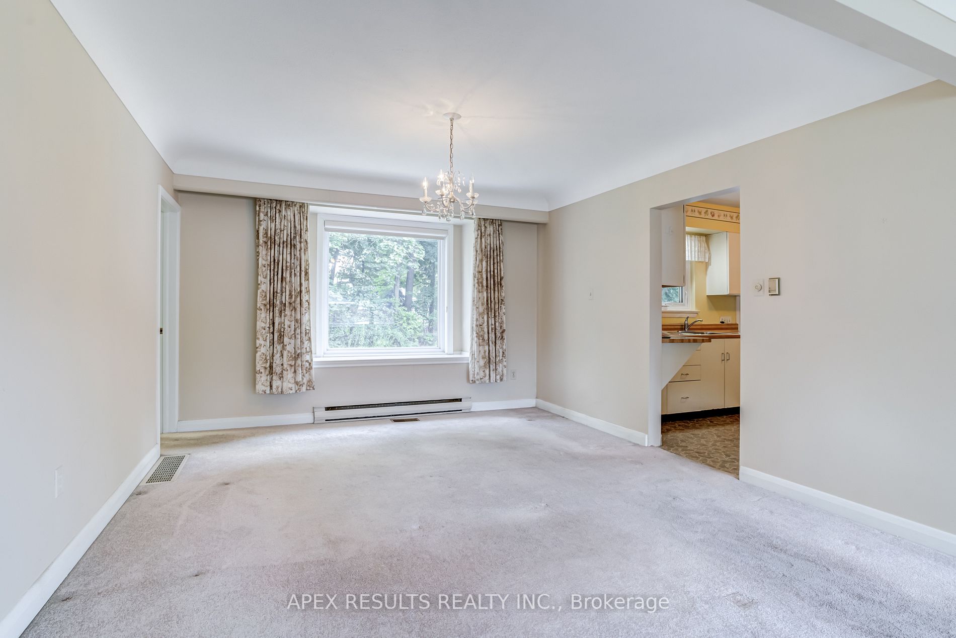 11 Wycliffe Ave
