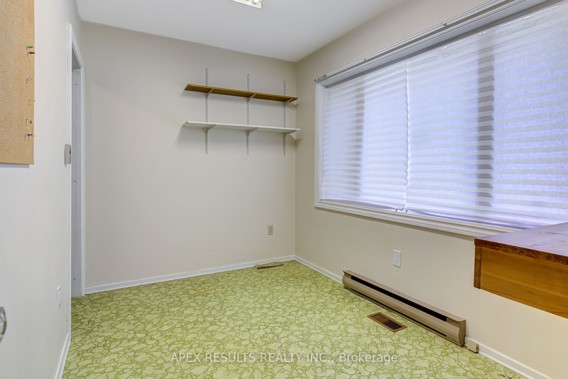11 Wycliffe Ave