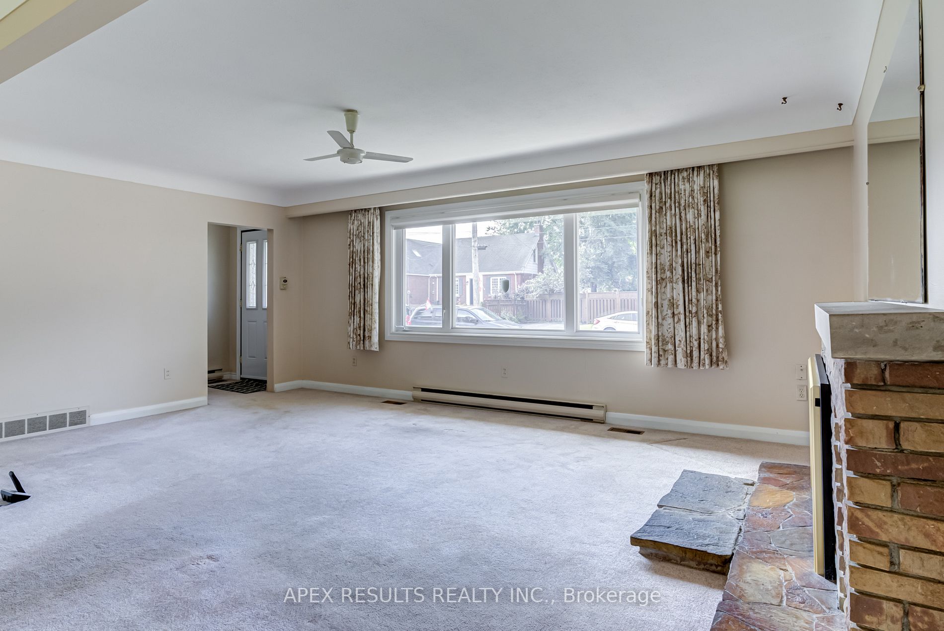 11 Wycliffe Ave