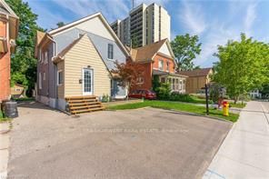 24 Peter St
