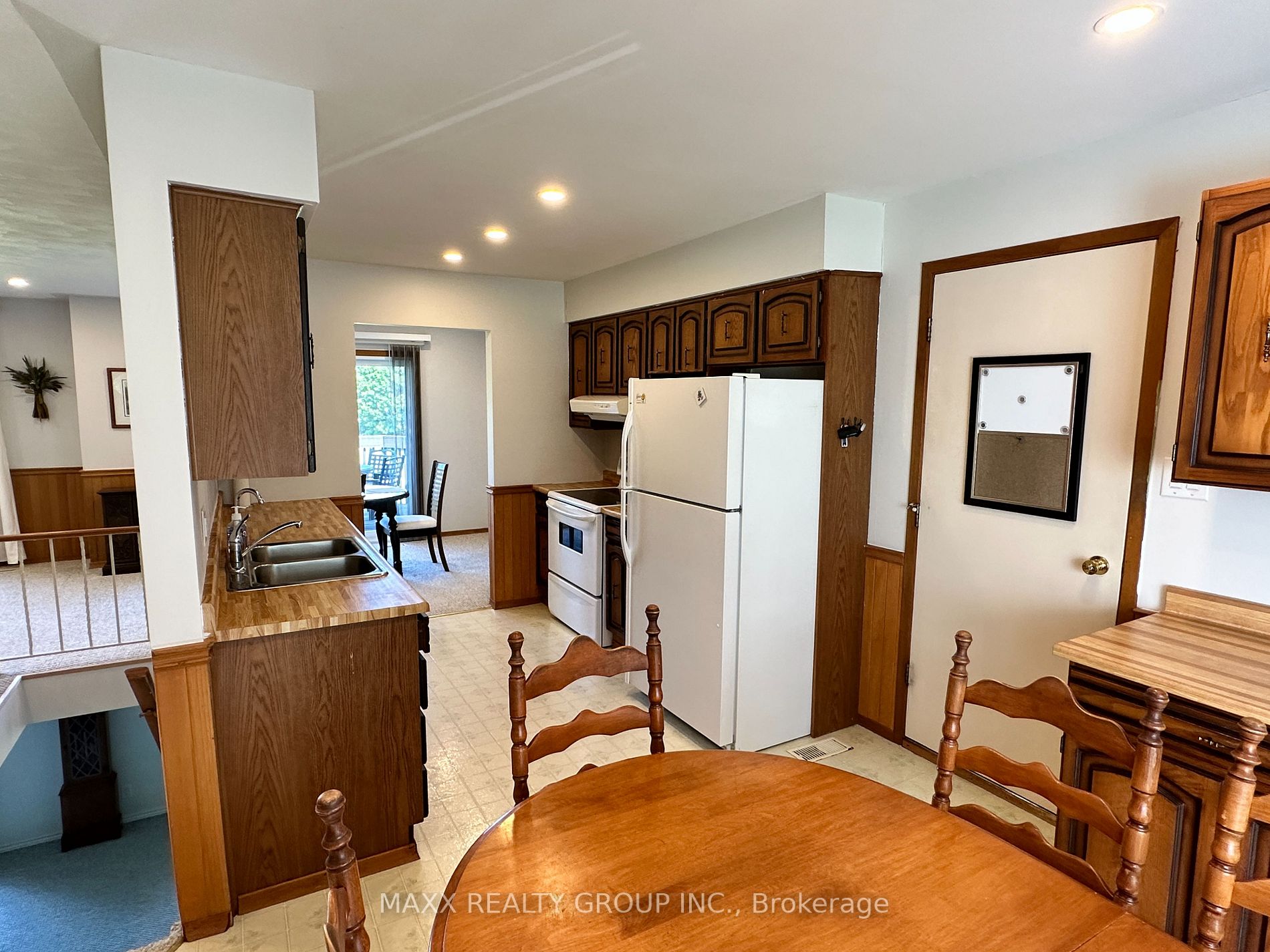 75 Bluewater Ave