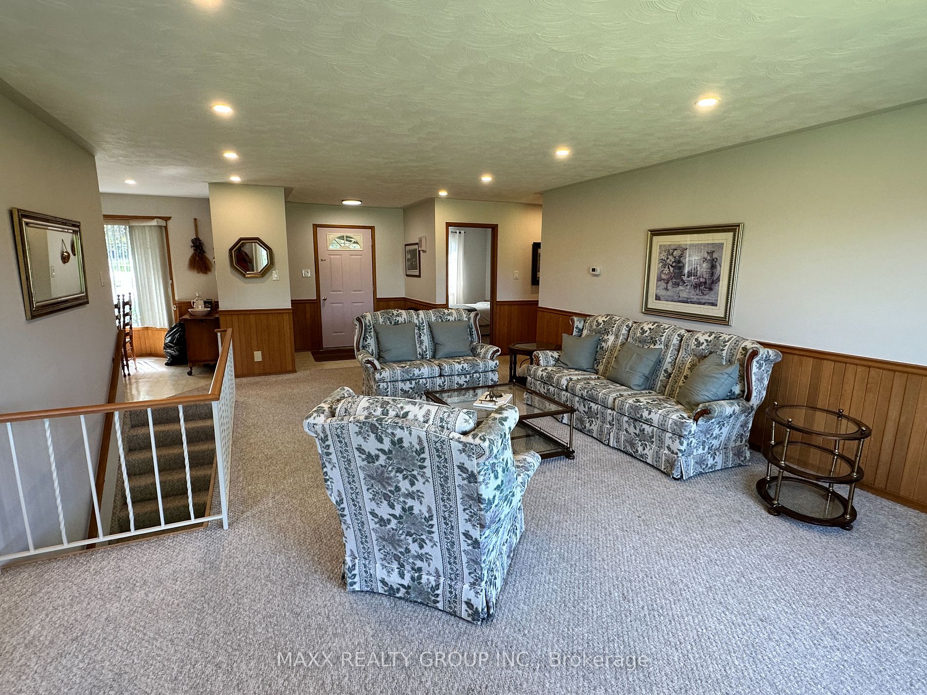 75 Bluewater Ave