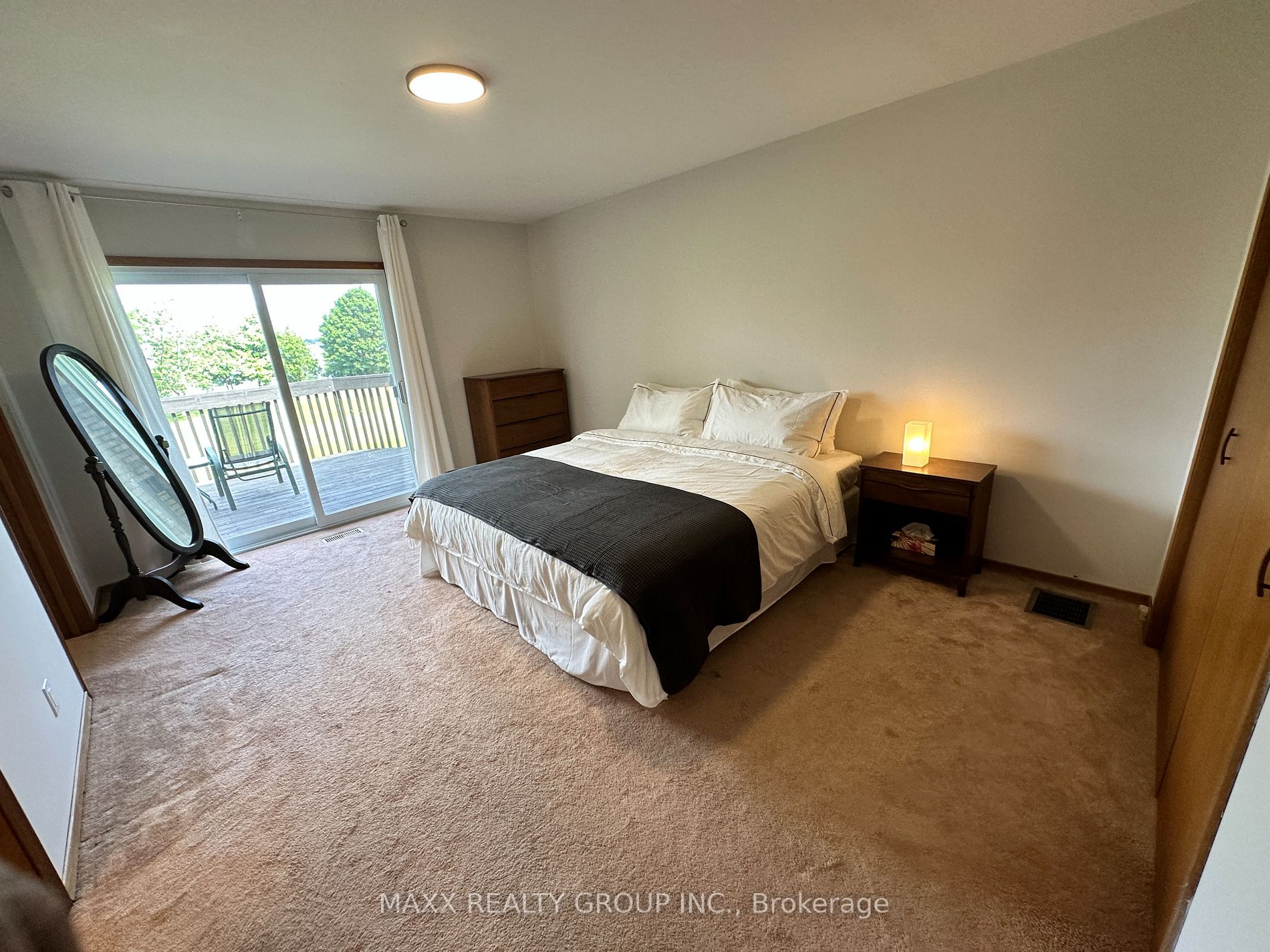 75 Bluewater Ave