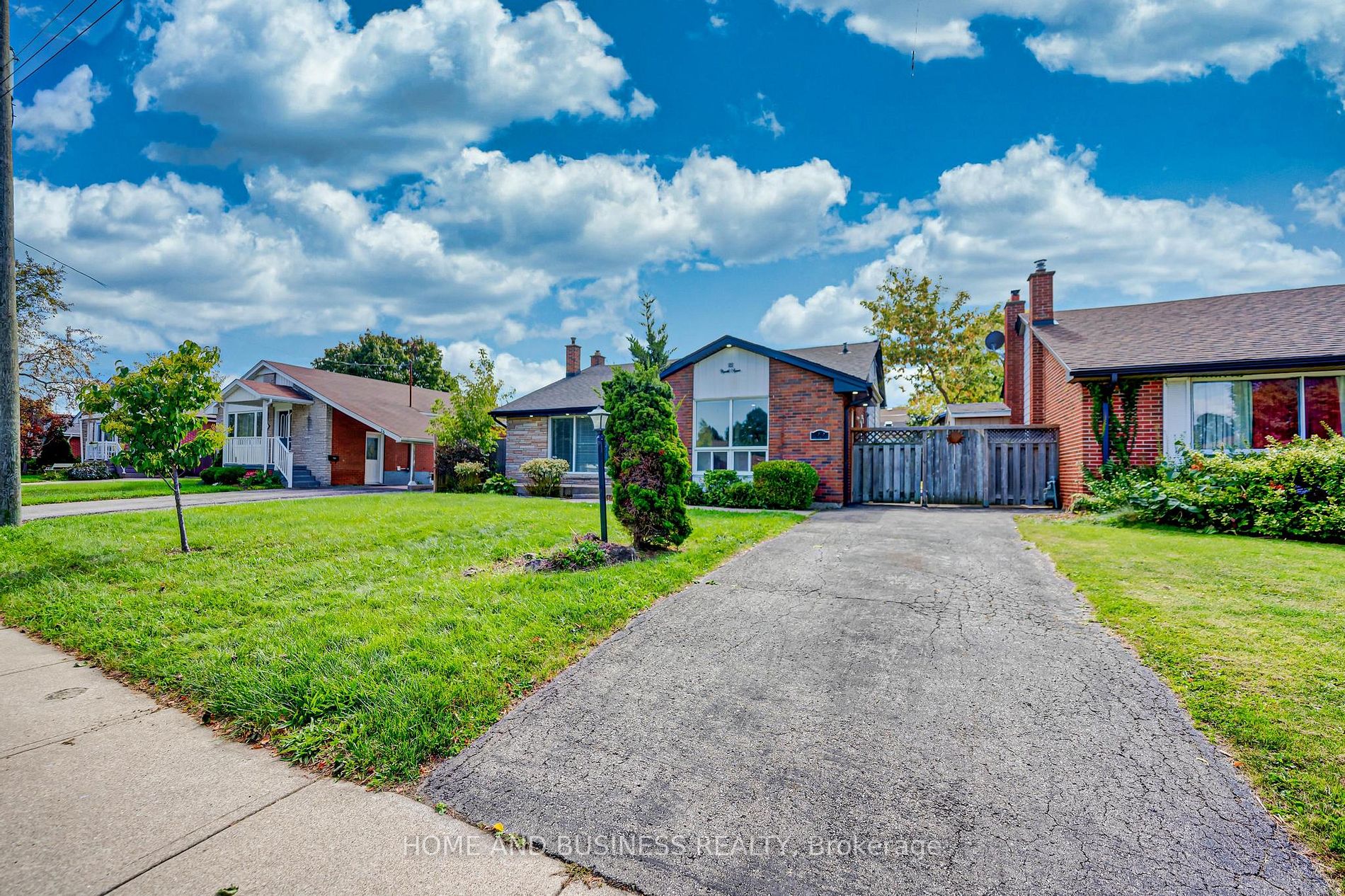 22 Newark Ave