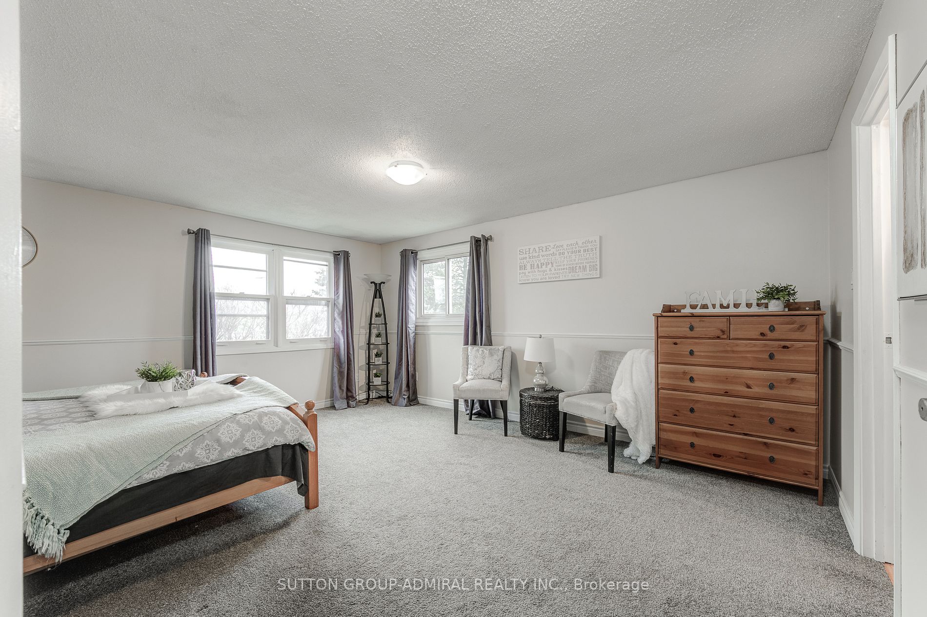 58 Pathfinder Cres