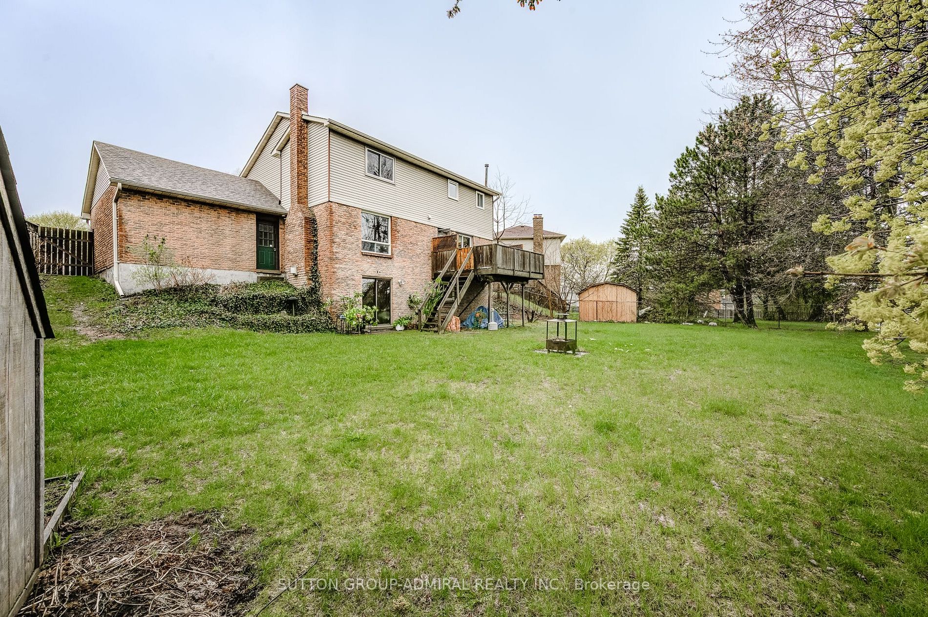 58 Pathfinder Cres