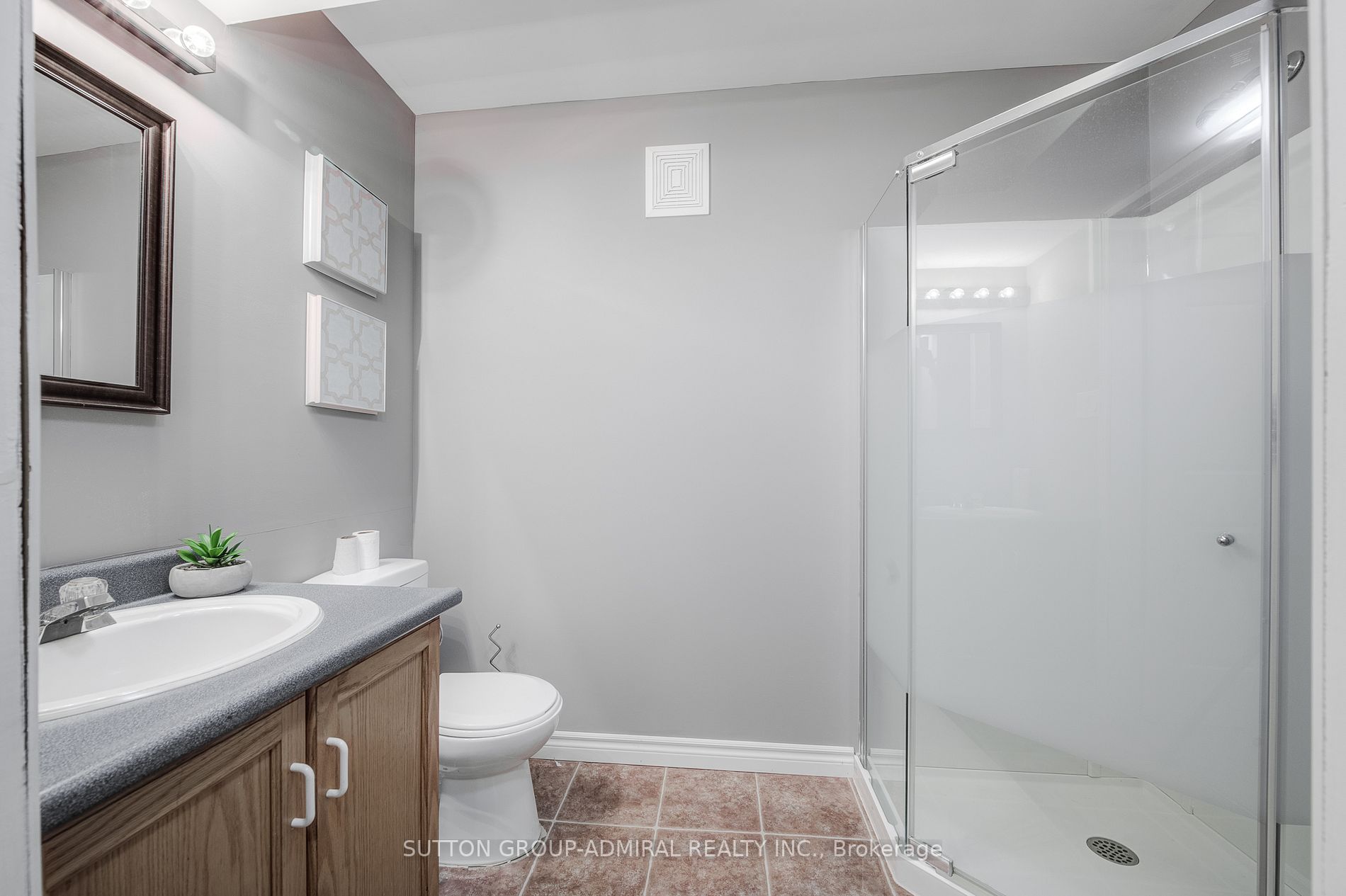 58 Pathfinder Cres