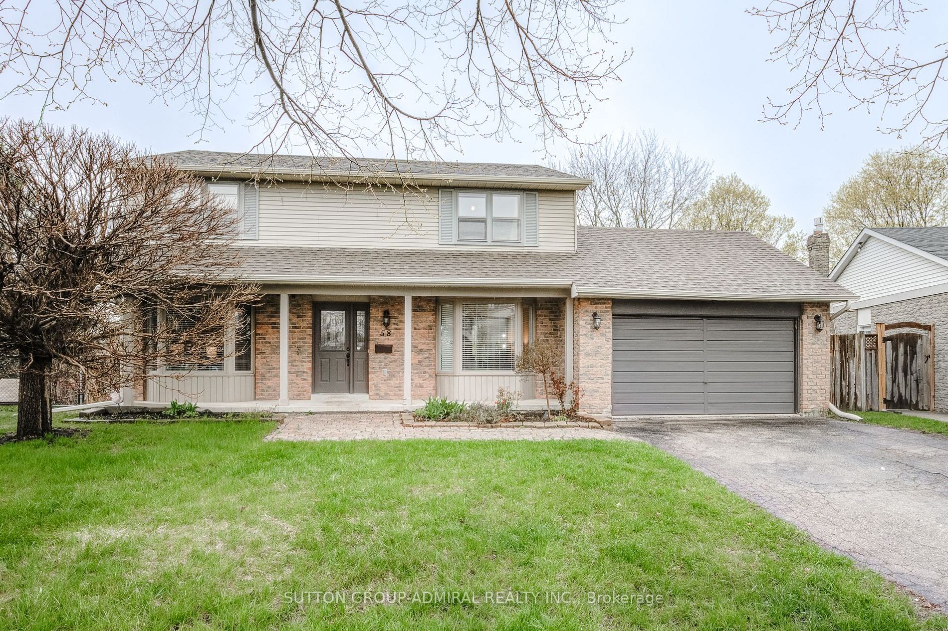 58 Pathfinder Cres