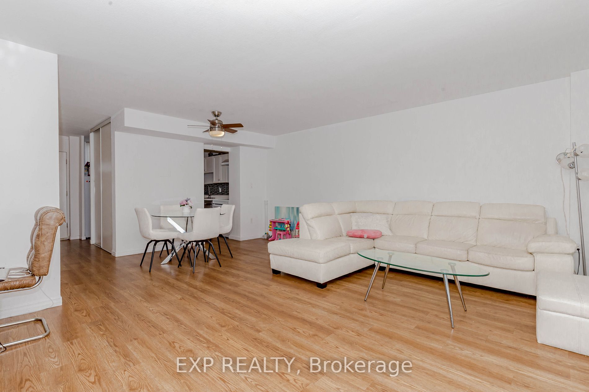 350 Quigley Road E, #612