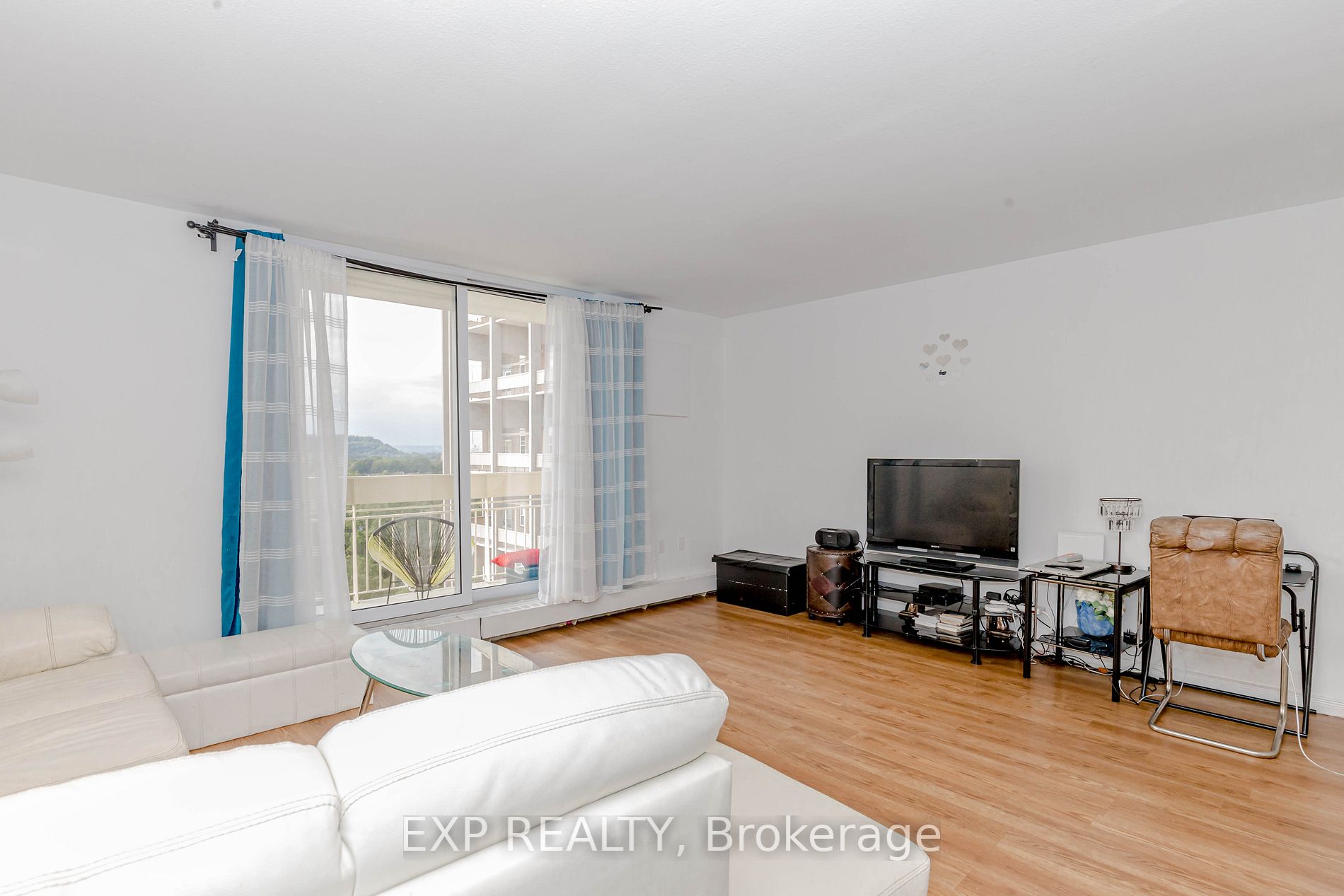 350 Quigley Road E, #612