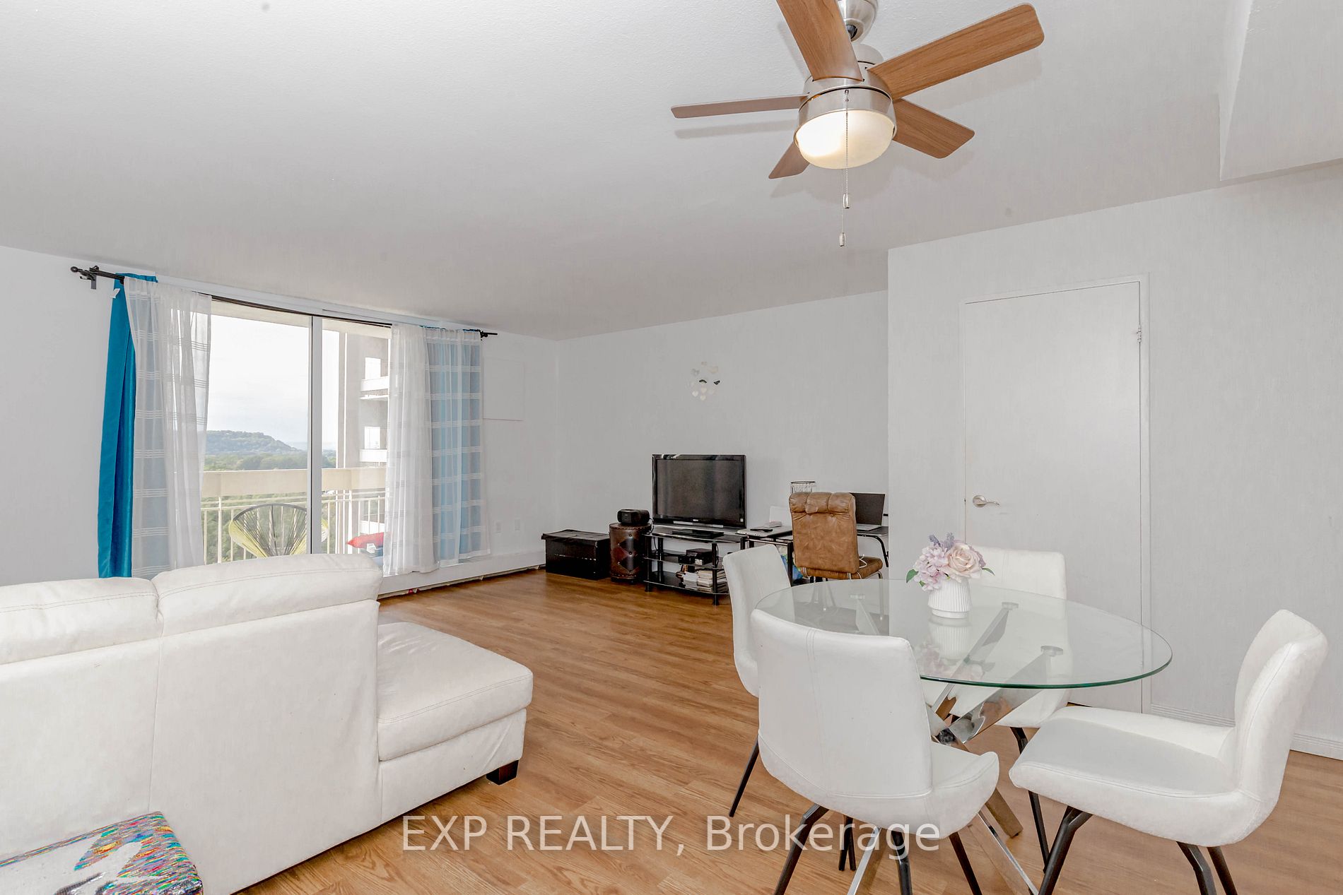 350 Quigley Road E, #612