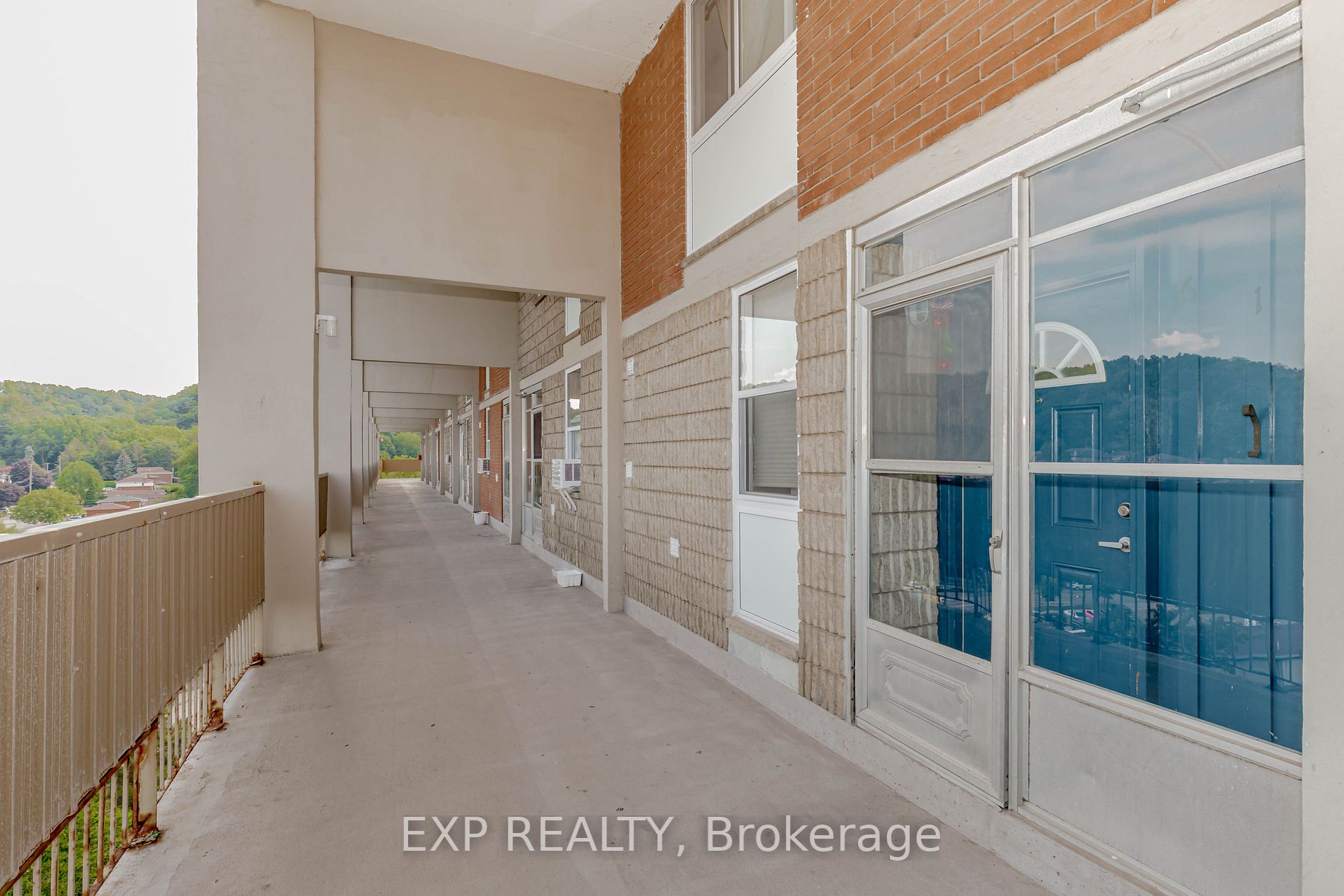 350 Quigley Road E, #612