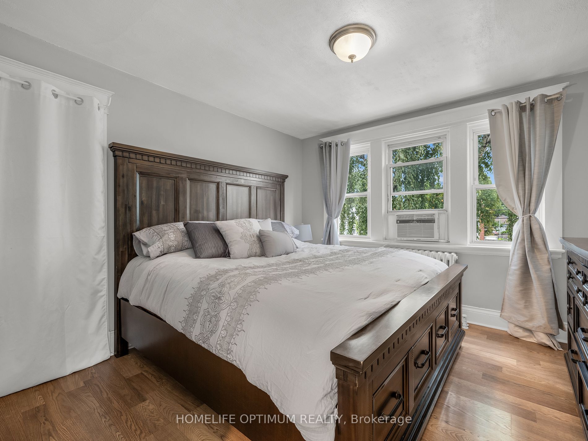 35 Bayfield Avenue