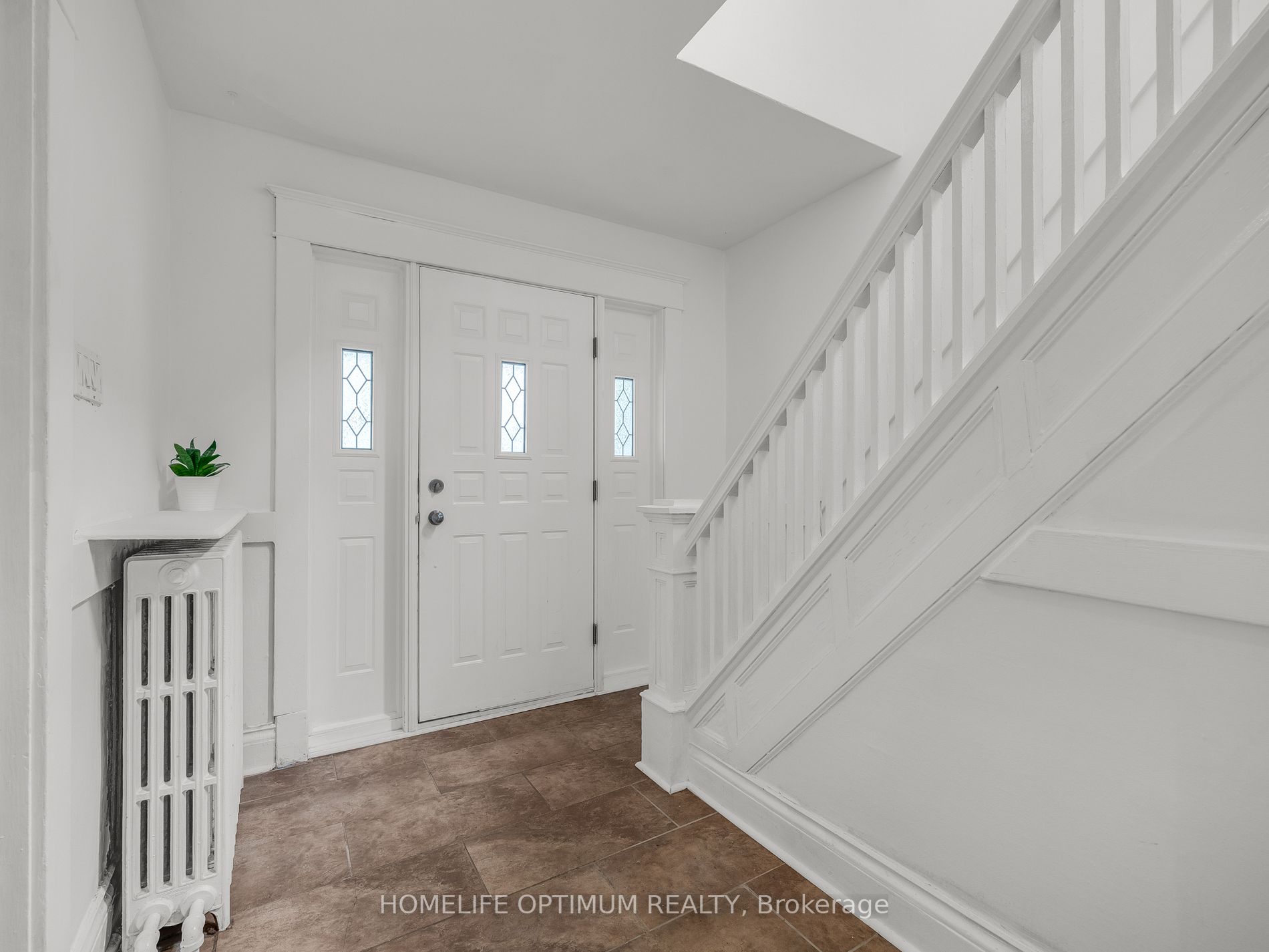 35 Bayfield Avenue
