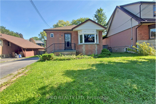 35 Cloverhill Rd