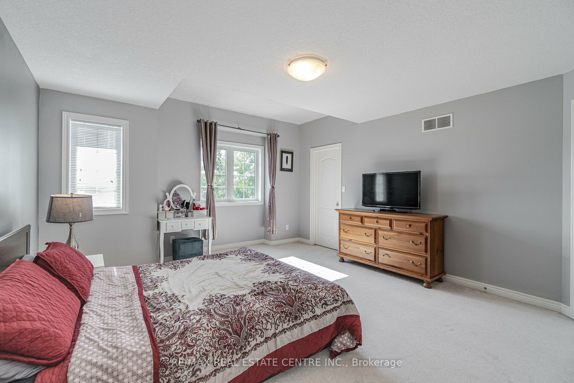 76 Bard Blvd