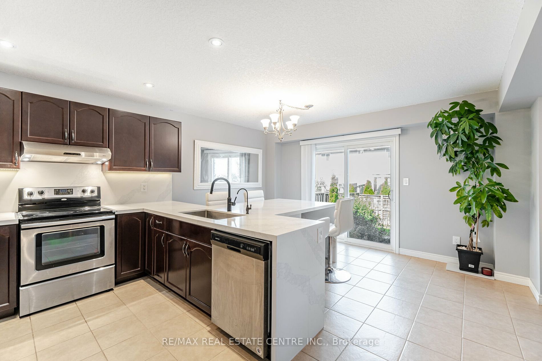 76 Bard Blvd