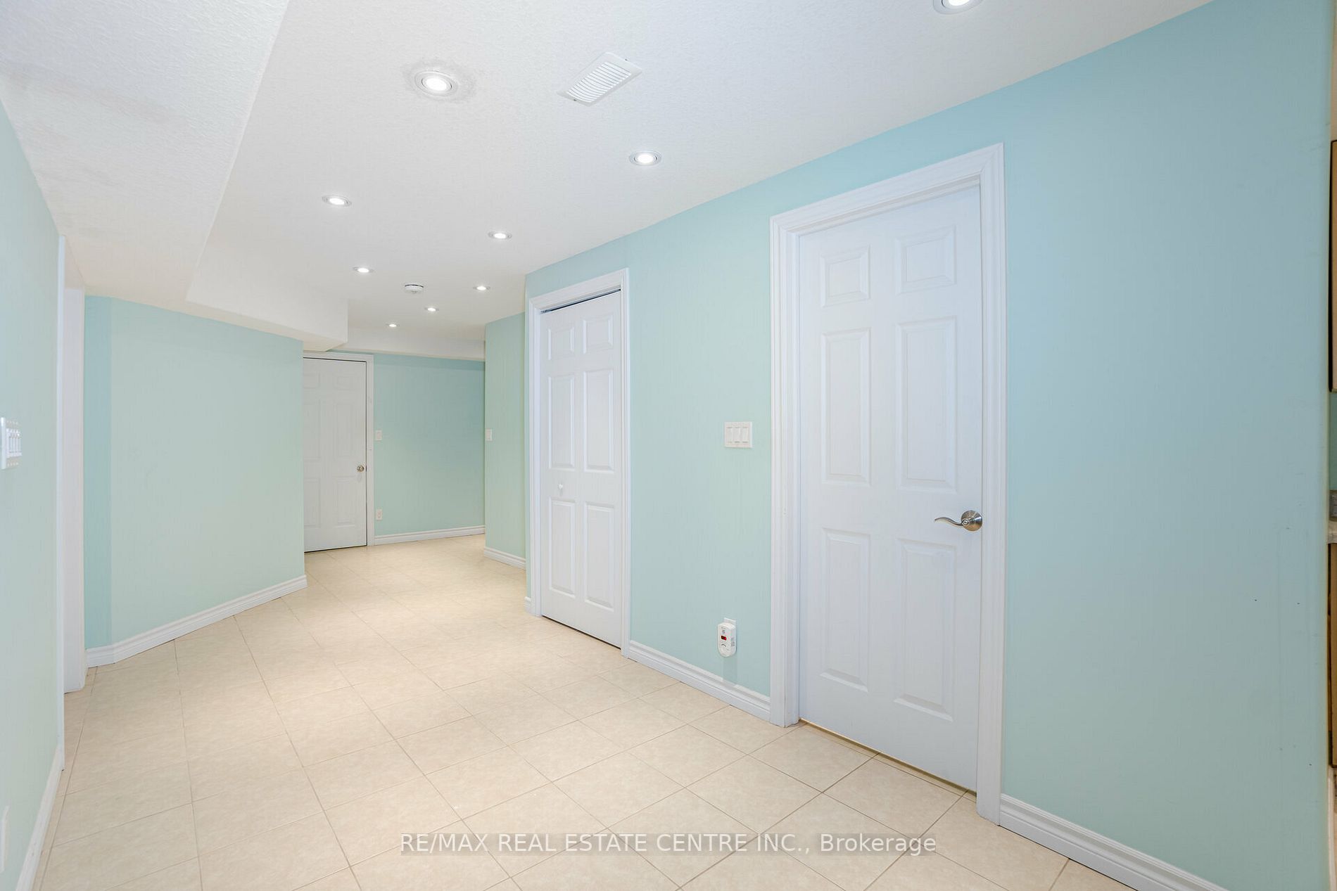 76 Bard Blvd