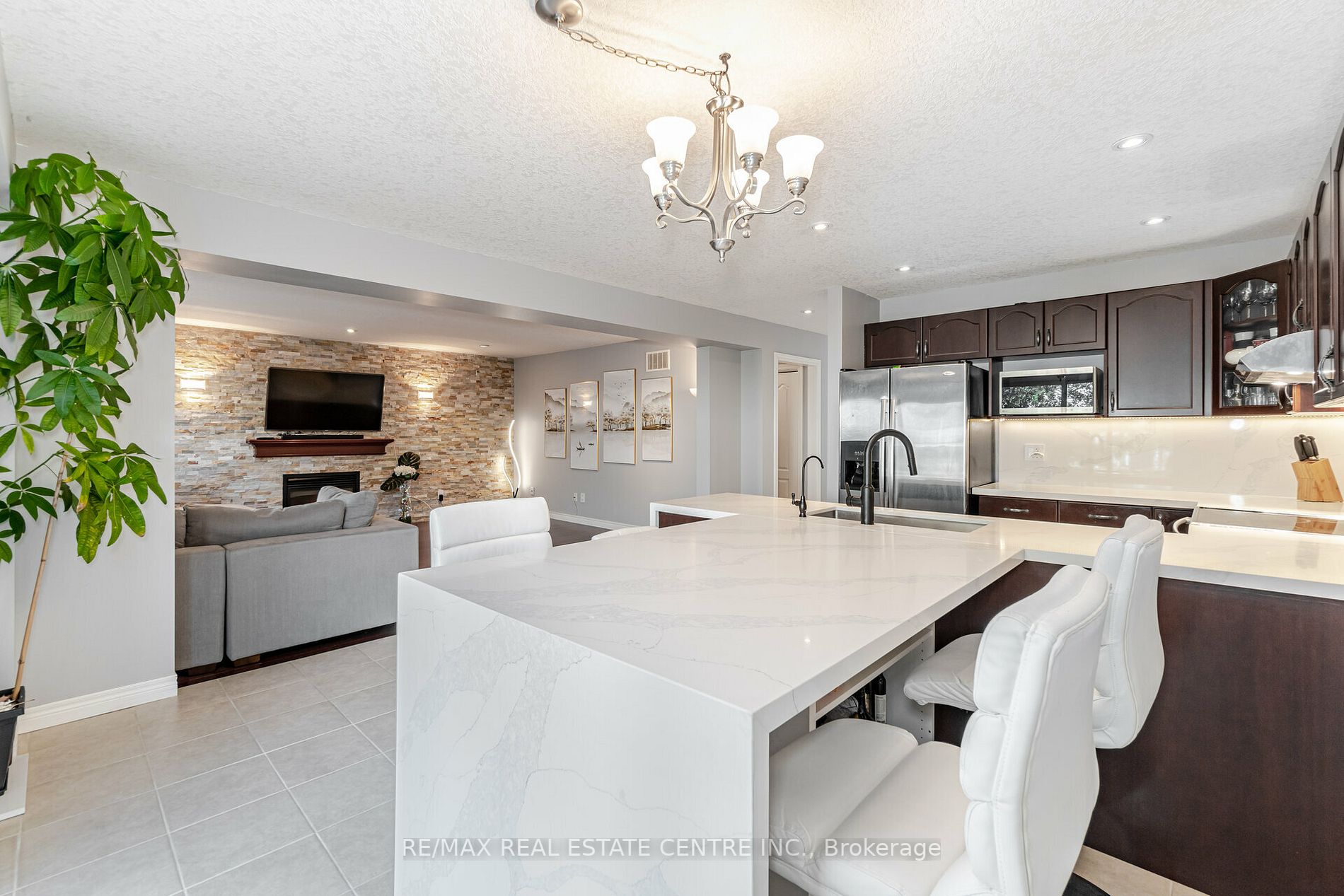 76 Bard Blvd