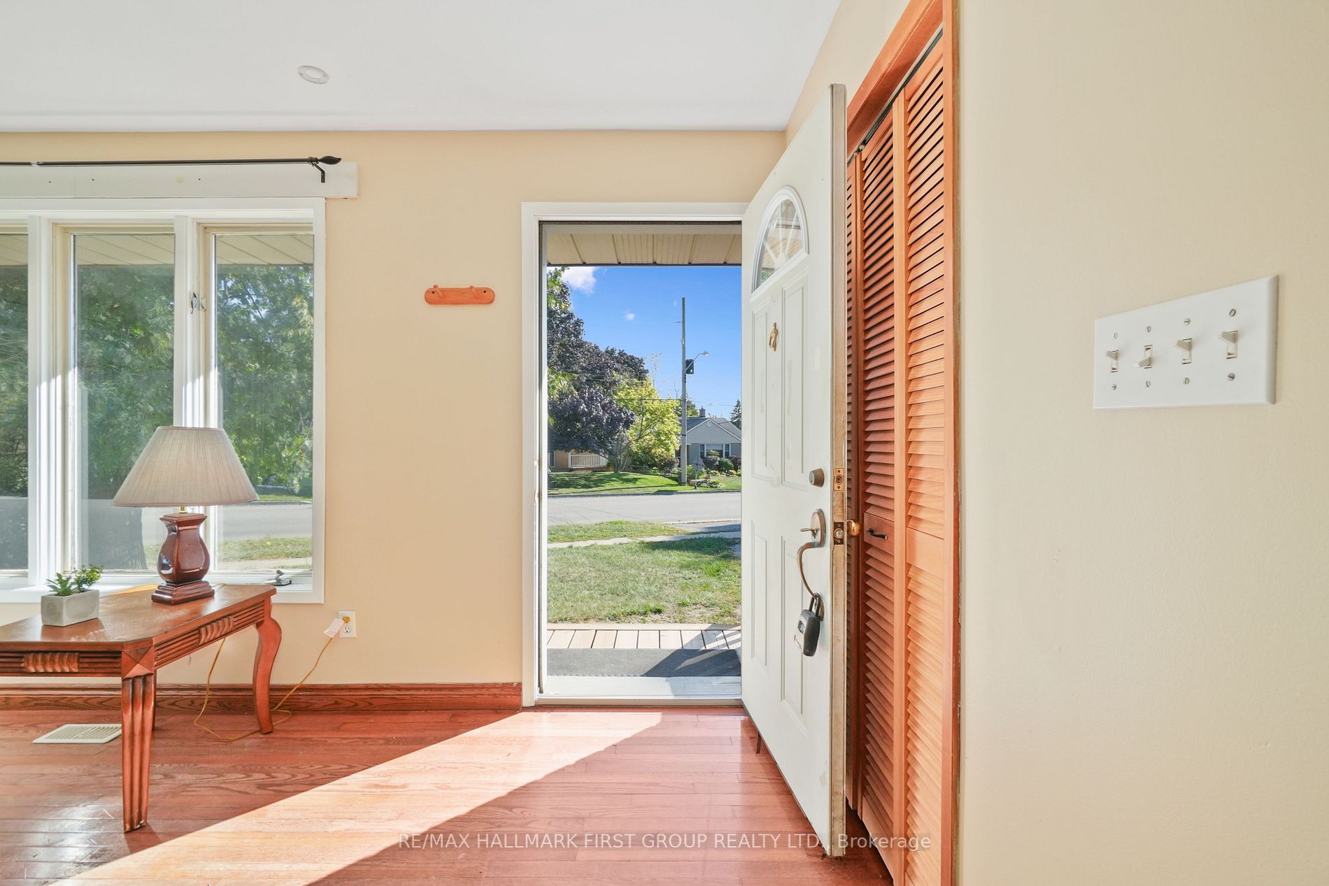 10 Croft St