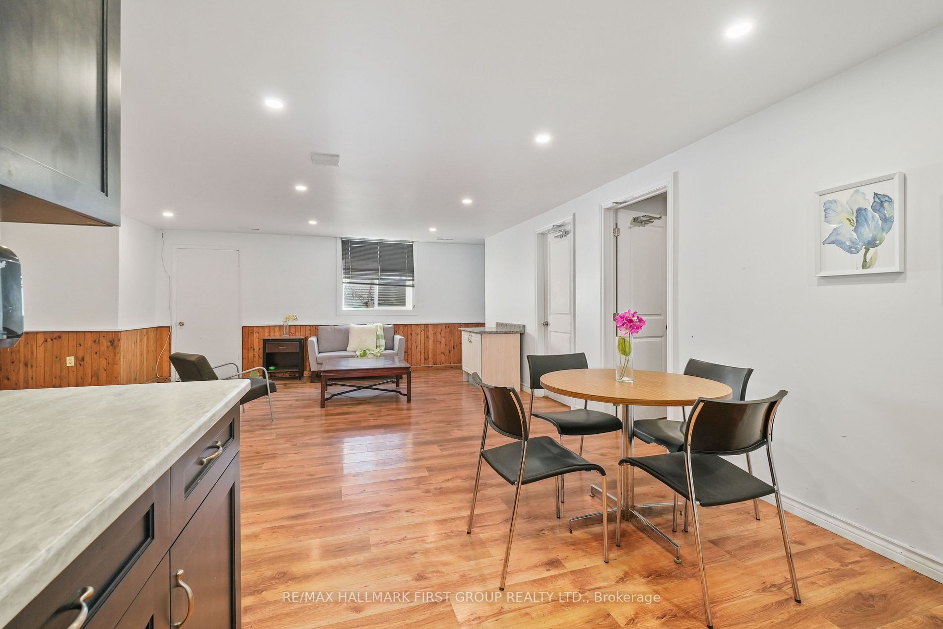 10 Croft St