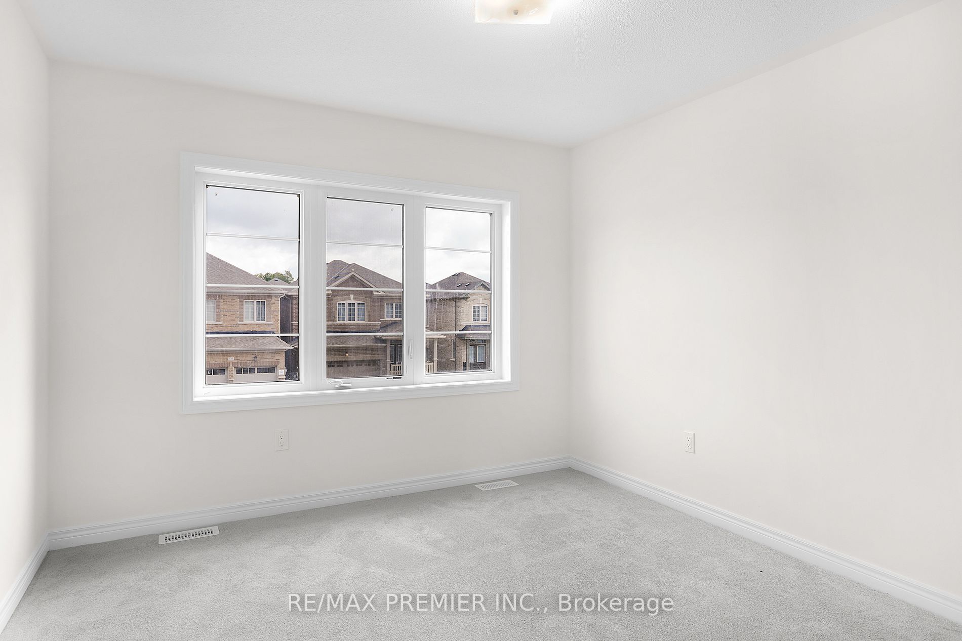 530 Red Elm Road, #TH 3