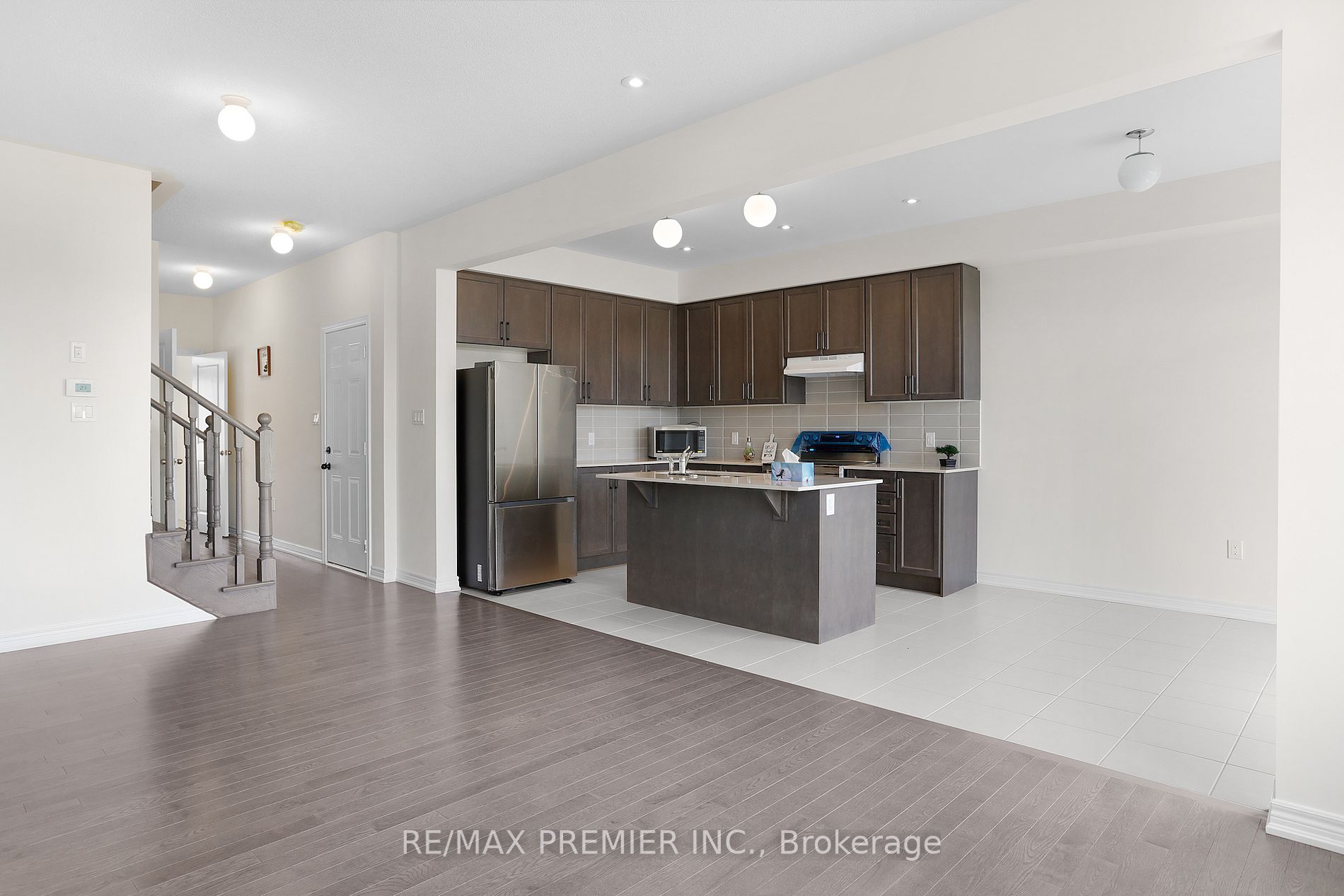 530 Red Elm Road, #TH 3