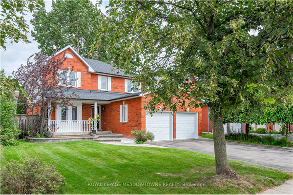 74 Royaledge Way