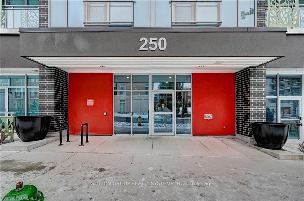 250 Albert Street, #504