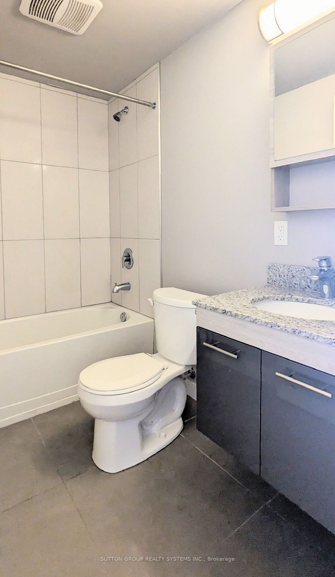 250 Albert Street, #504