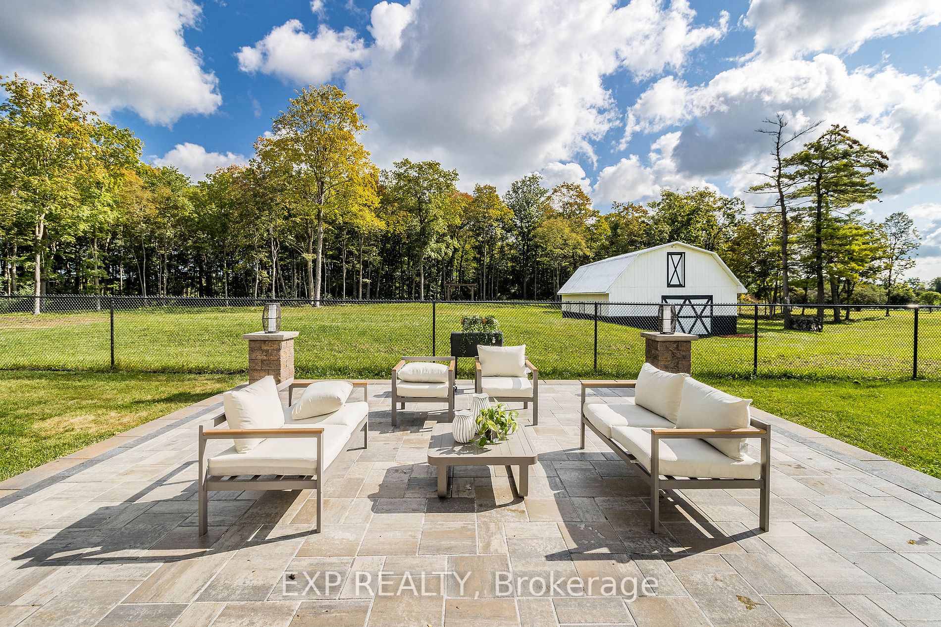 802 Middletown Rd