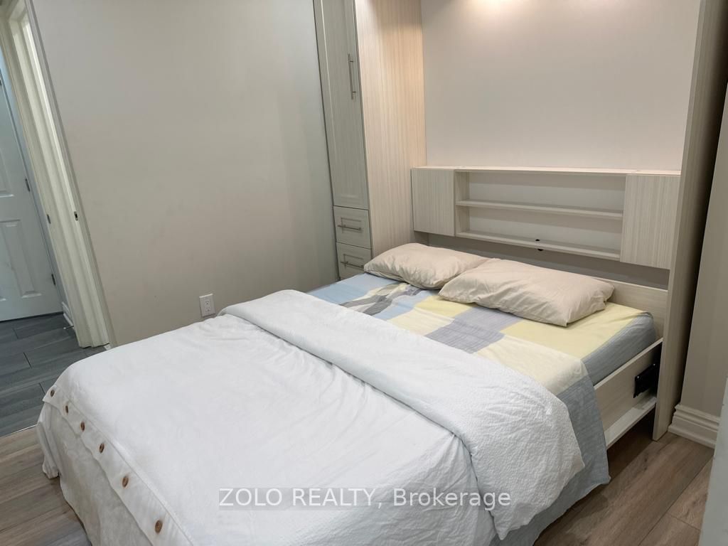 24 East 22nd St