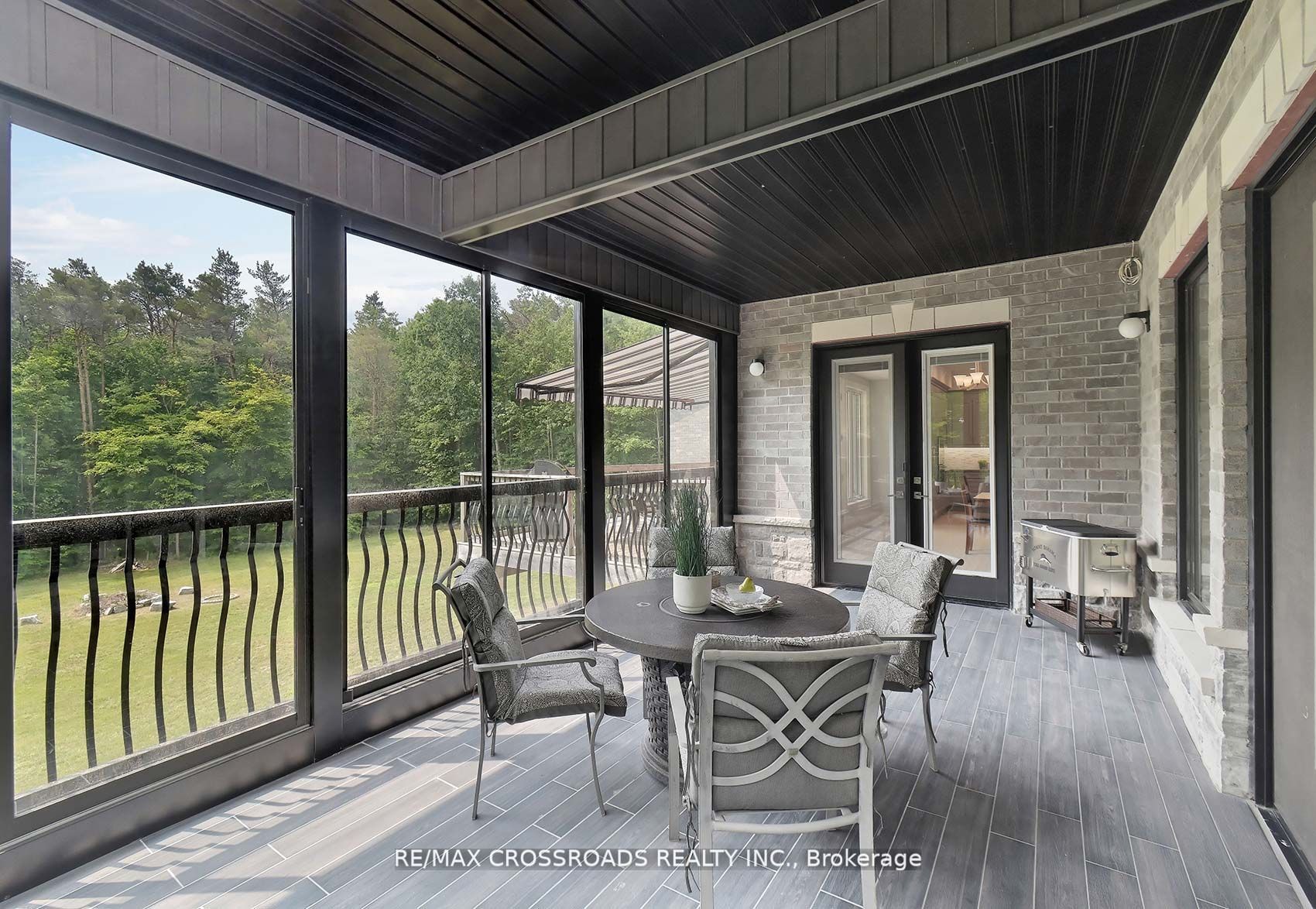 4074 Pelmo Park Dr