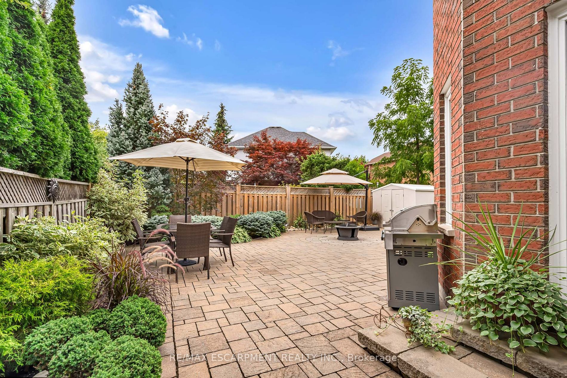 19 Falconridge Dr